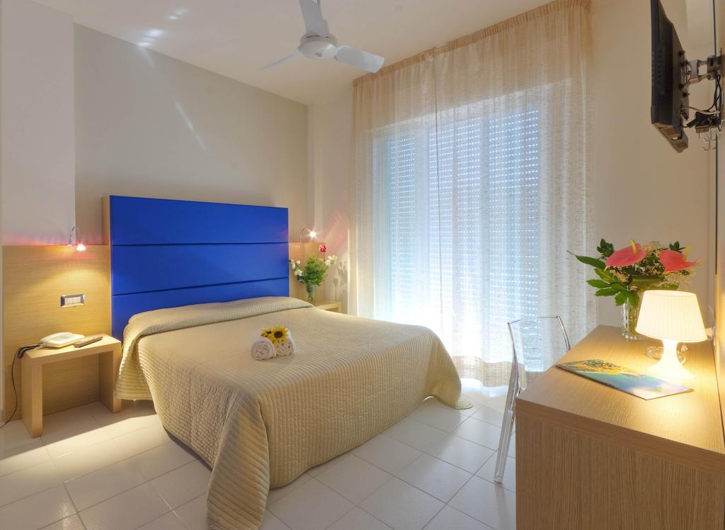 Hotel Kon Tiki Numana Phòng bức ảnh